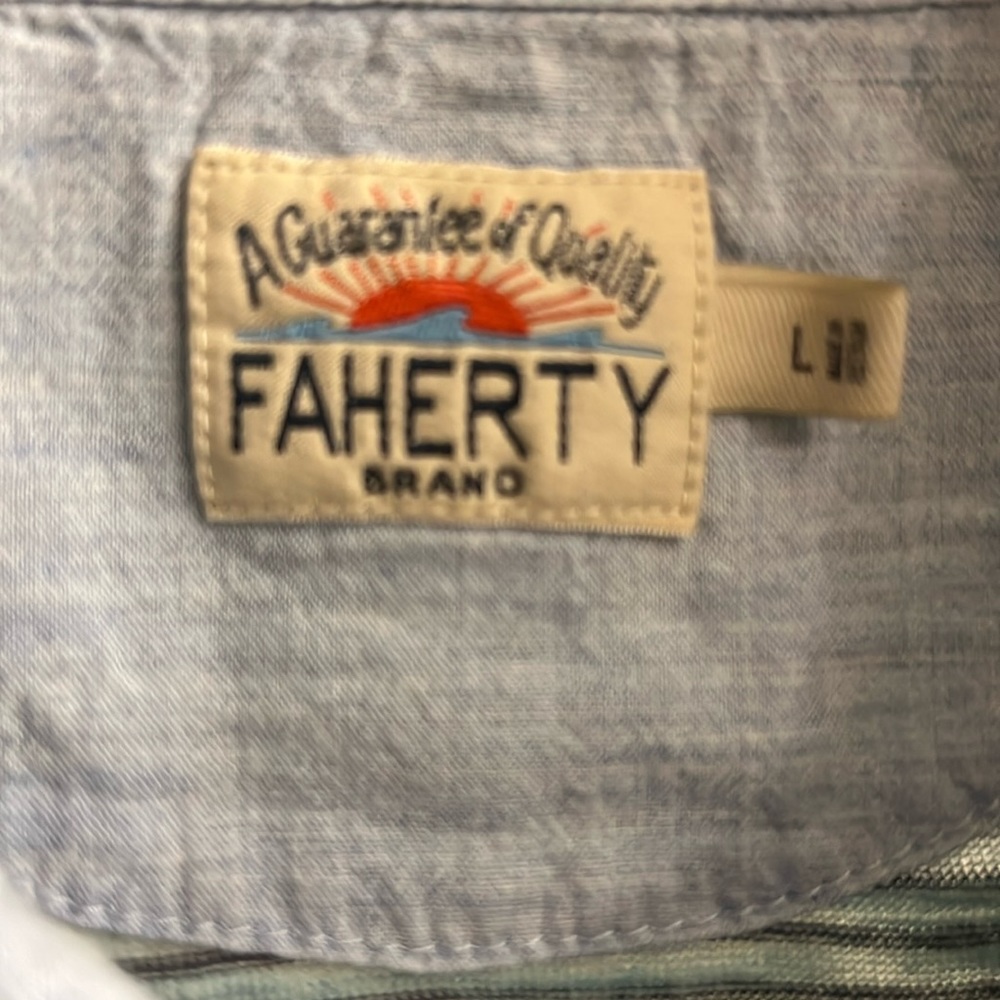 FAHERTY men’s size large short sleeve polo